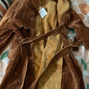 Davi & Dani Solid Plus Sized Coat With Long Sleeves In The Color Rust